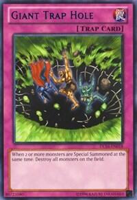 Giant Trap Hole (Blue) (DL16-EN017) [Duelist League Promo]
