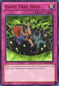 Giant Trap Hole (Red) (DL16-EN017) [Duelist League Promo]